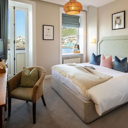 The Moorings Hotel & Restaurant غوري المظهر الخارجي الصورة