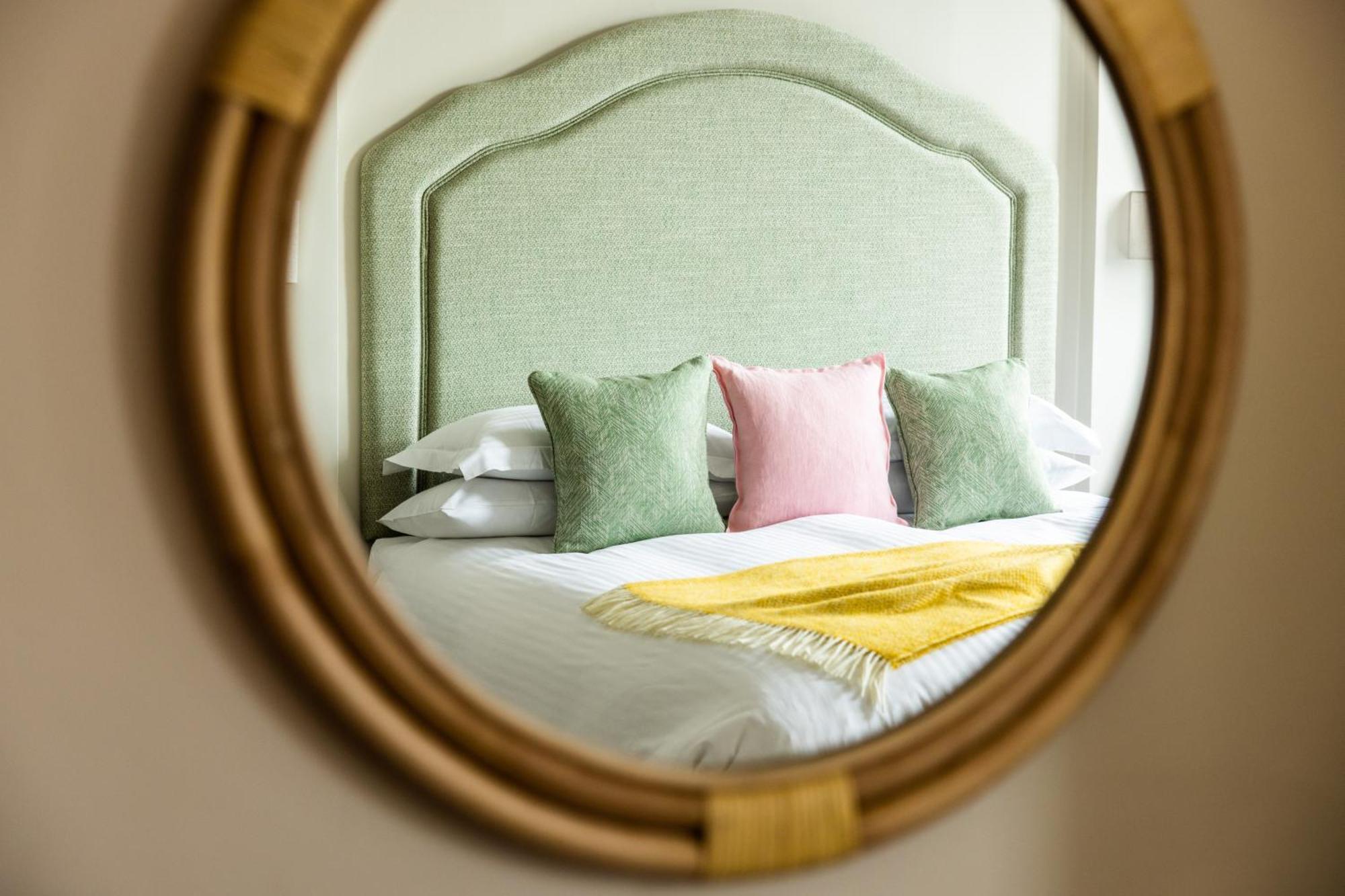 The Moorings Hotel & Restaurant غوري المظهر الخارجي الصورة