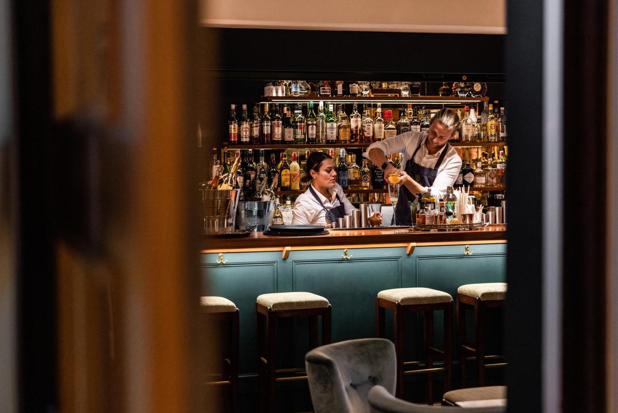 The Moorings Hotel & Restaurant غوري المظهر الخارجي الصورة