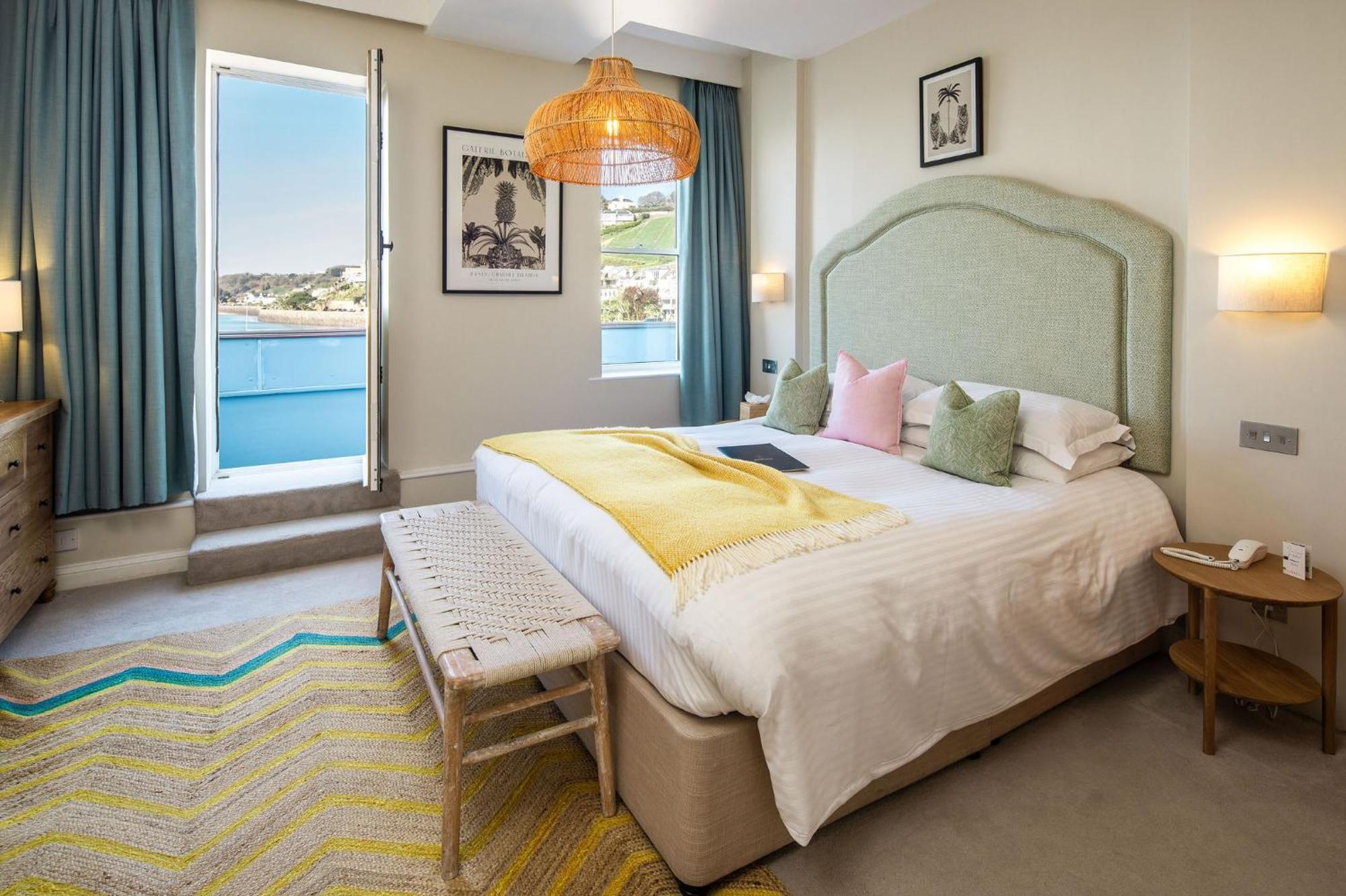 The Moorings Hotel & Restaurant غوري المظهر الخارجي الصورة
